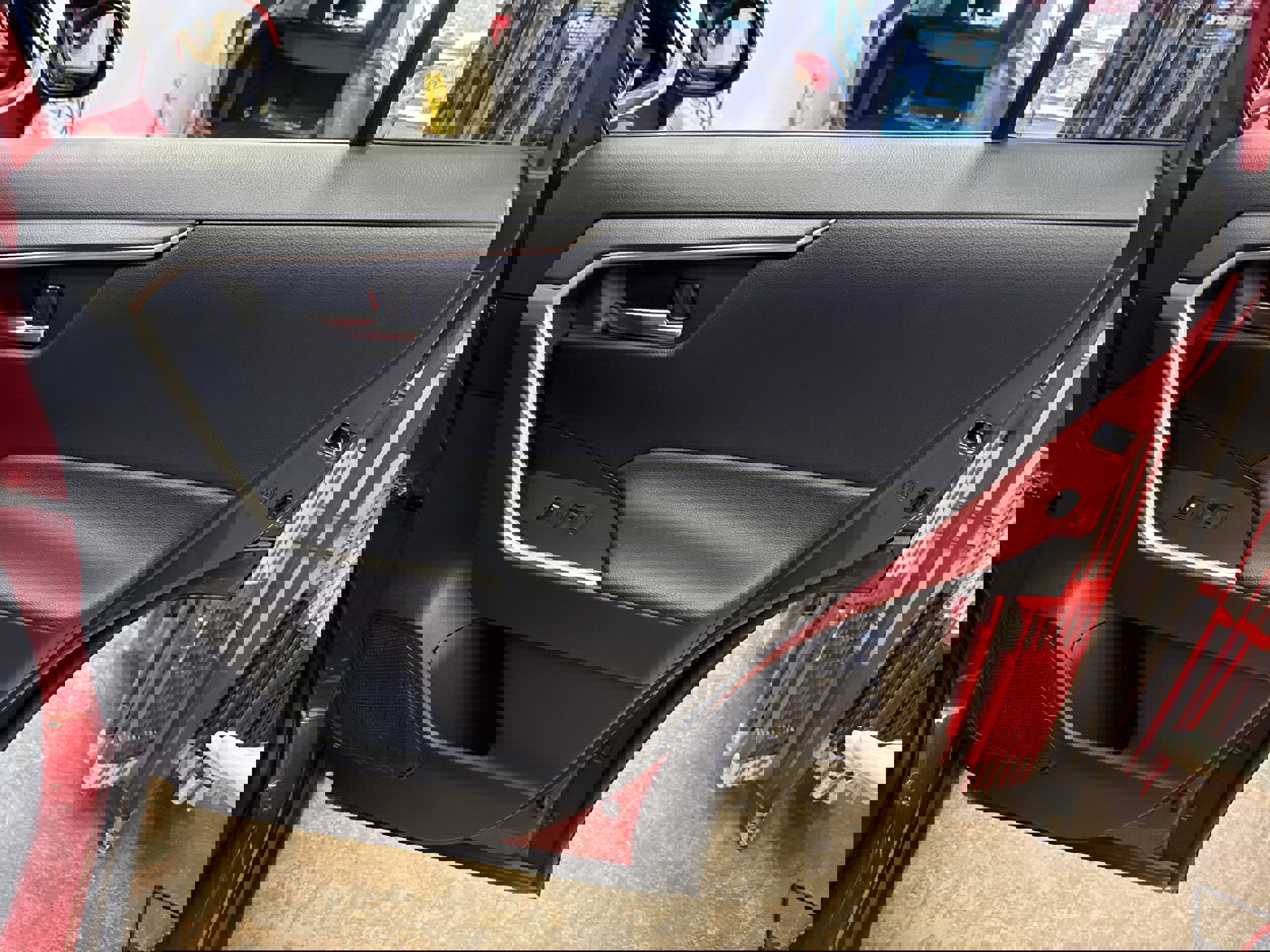 Used 2024 Toyota RAV4 SE w/ Weather & Moonroof Package image 19