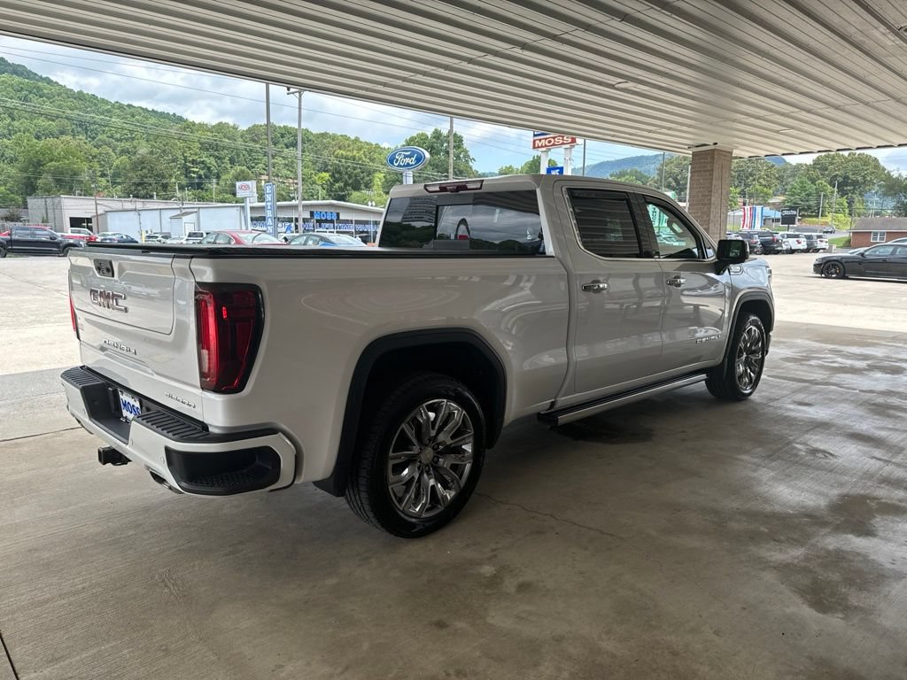 Used 2024 GMC Sierra 1500 Denali w/ Denali Reserve Package AWD/4WD image 4