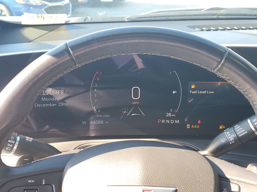 Used 2024 Cadillac XT4 Premium Luxury image 31