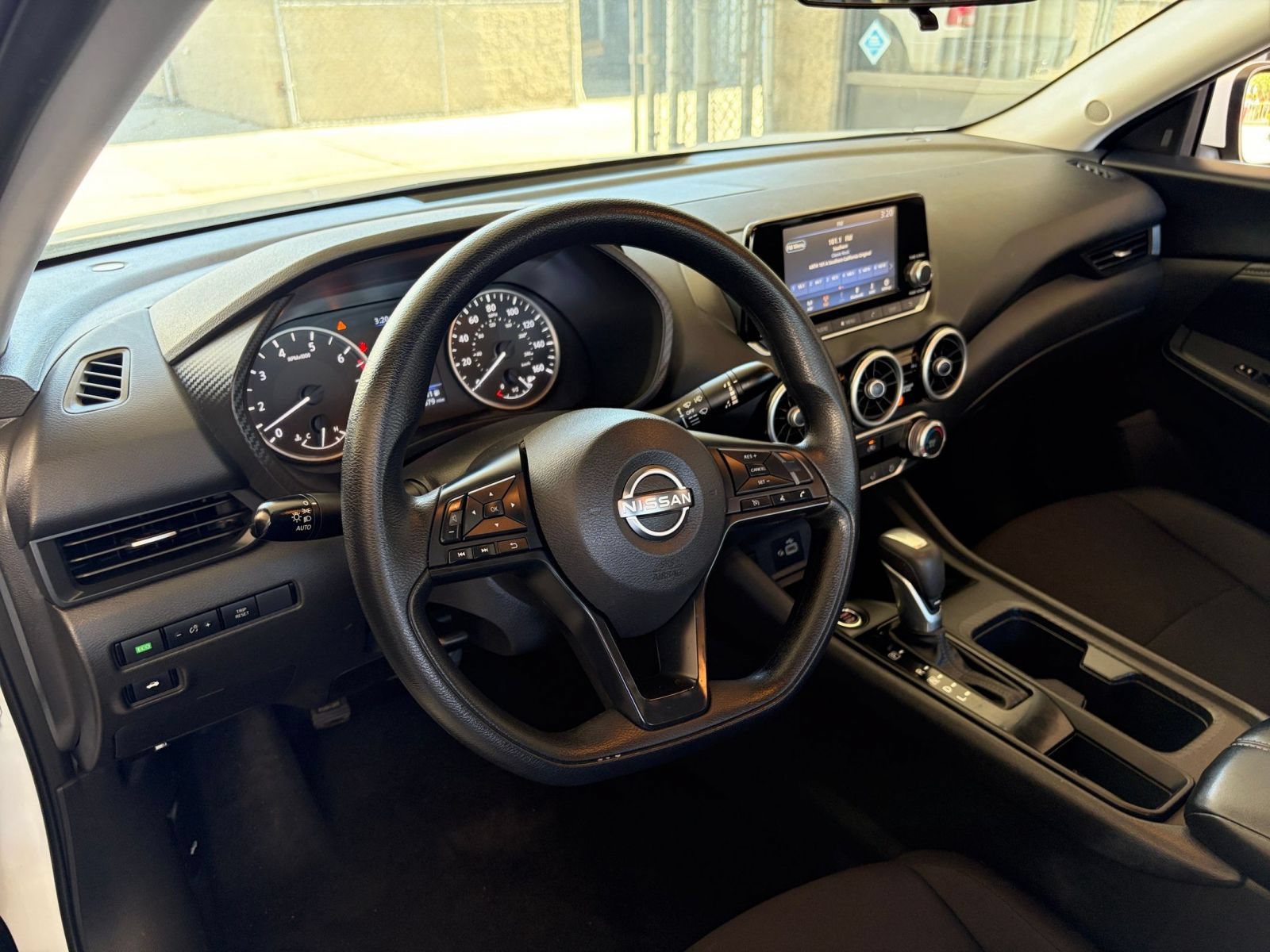 Used 2025 Nissan Sentra S FWD image 31