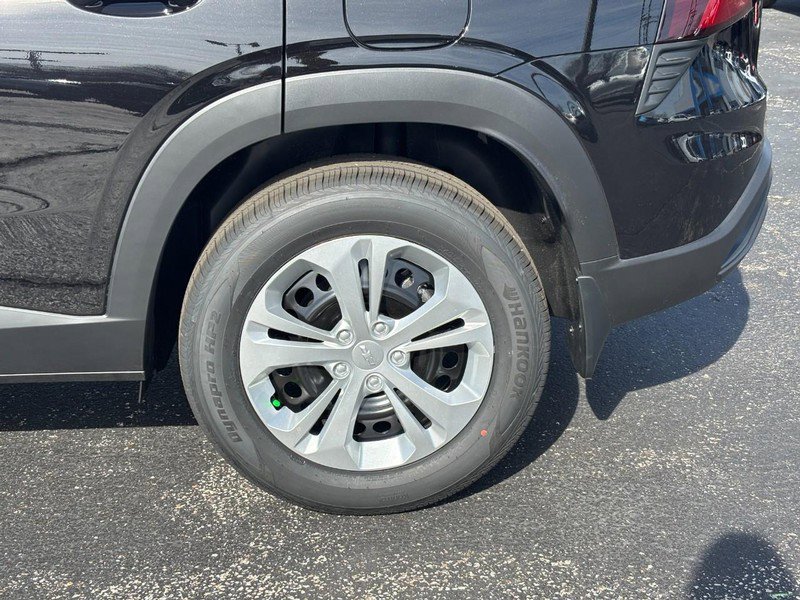 New 2026 Chevrolet Trax LS w/ Driver Confidence Package image 4