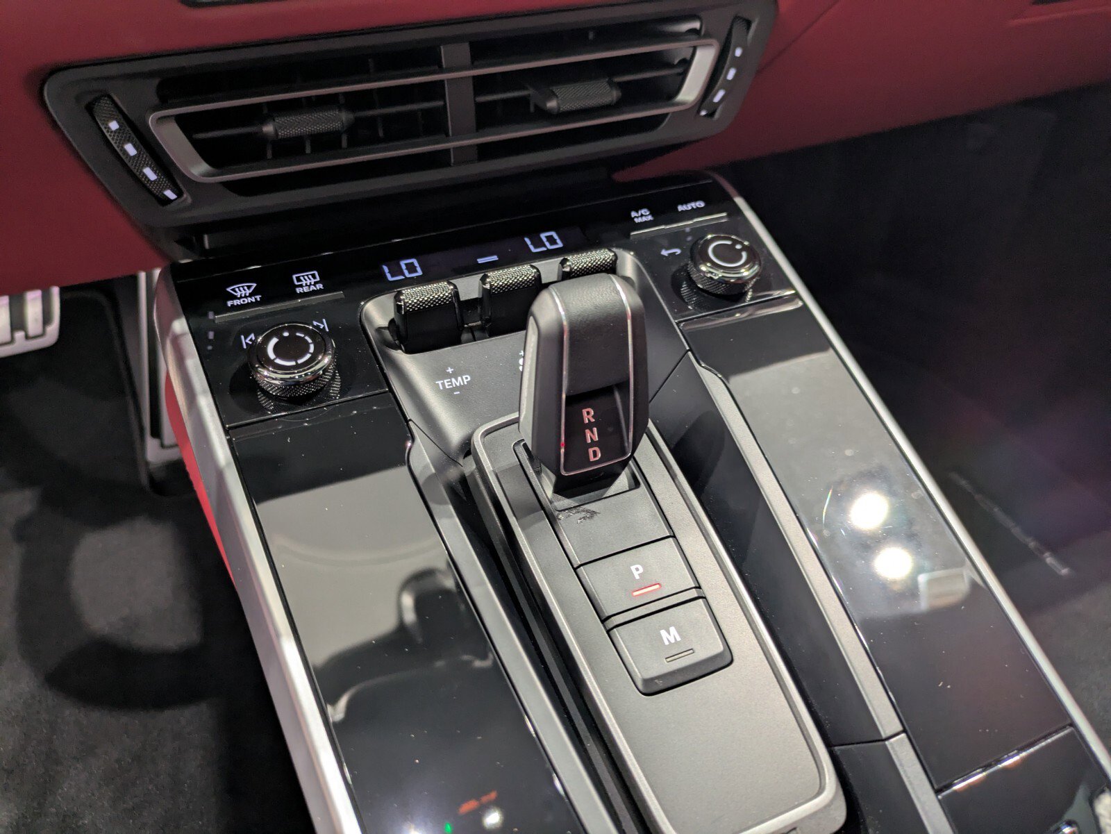 Used 2025 Porsche 911 Turbo S image 18