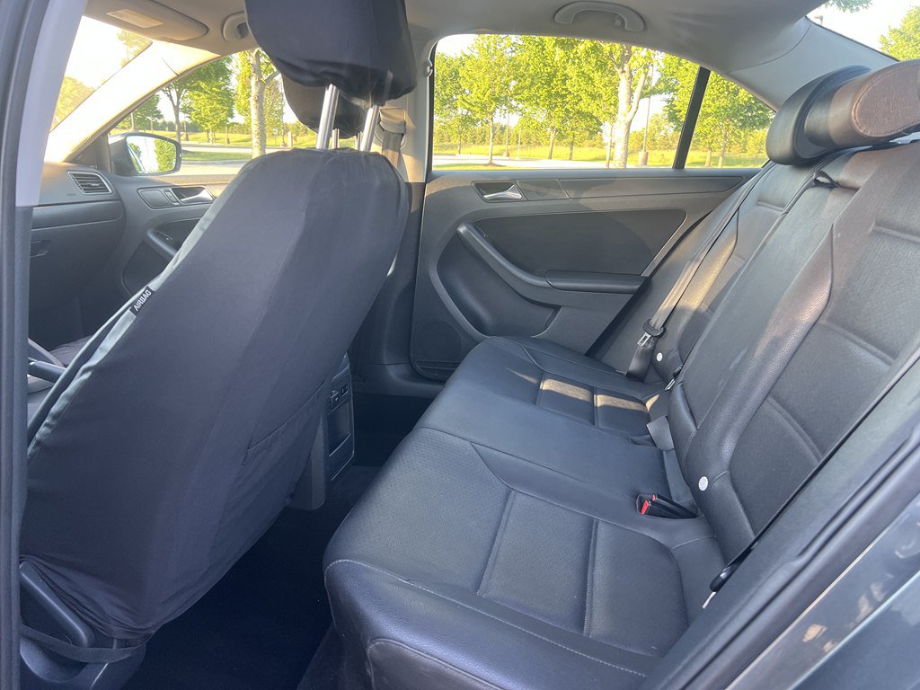 Used 2012 Volkswagen Jetta SE FWD image 14