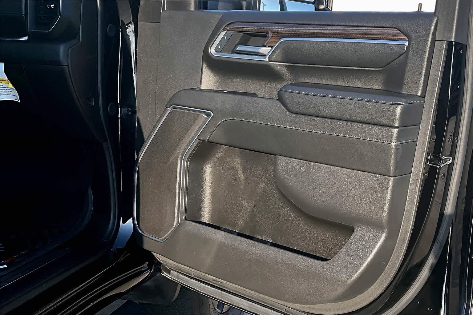 Used 2024 Chevrolet Silverado 2500 LT w/ Texas Edition AWD/4WD image 23
