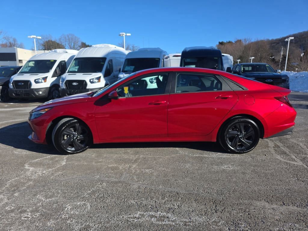 Used 2022 Hyundai Elantra SEL image 4