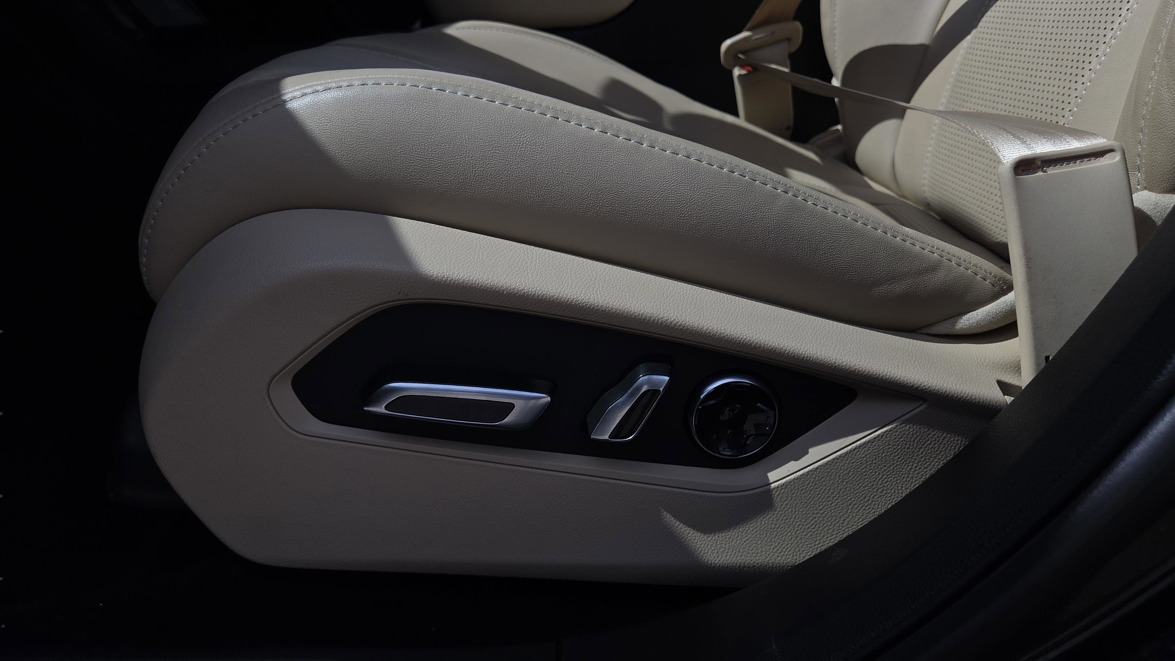 Used 2022 Acura RDX FWD w/ Technology Package image 10