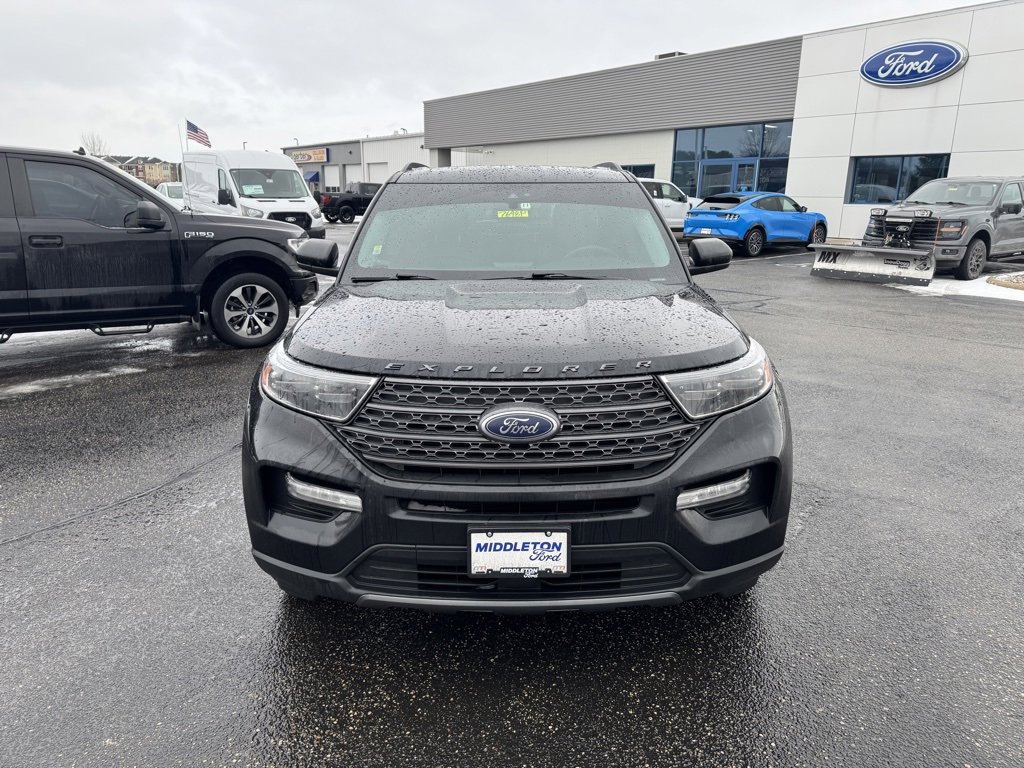 Certified 2023 Ford Explorer XLT w/ Equipment Group 202A image 10