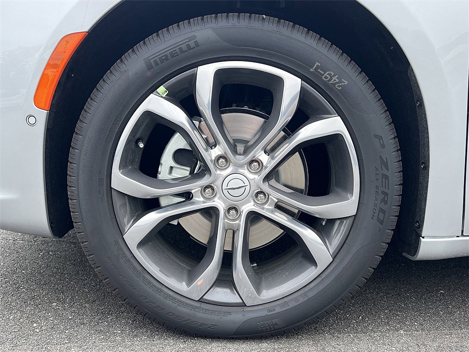 New 2026 Chrysler Pacifica Pinnacle image 36