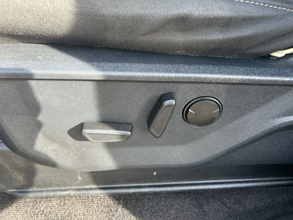 Certified 2023 Ford F150 XLT w/ Equipment Group 302A High image 18