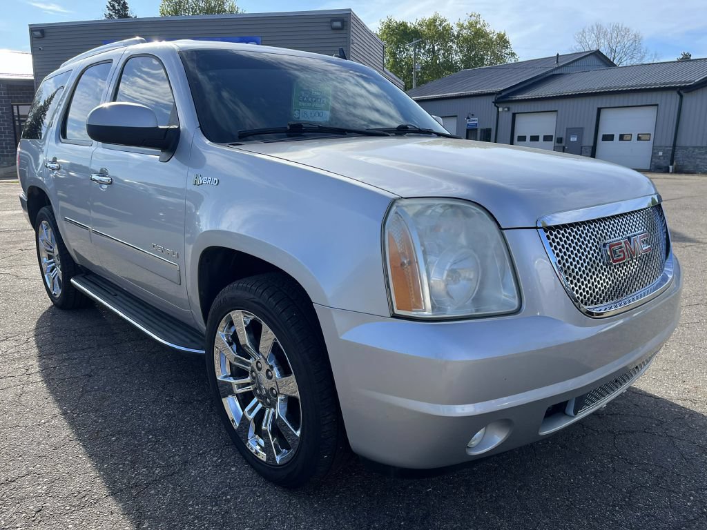 Used 2011 GMC Yukon Denali AWD/4WD image 4