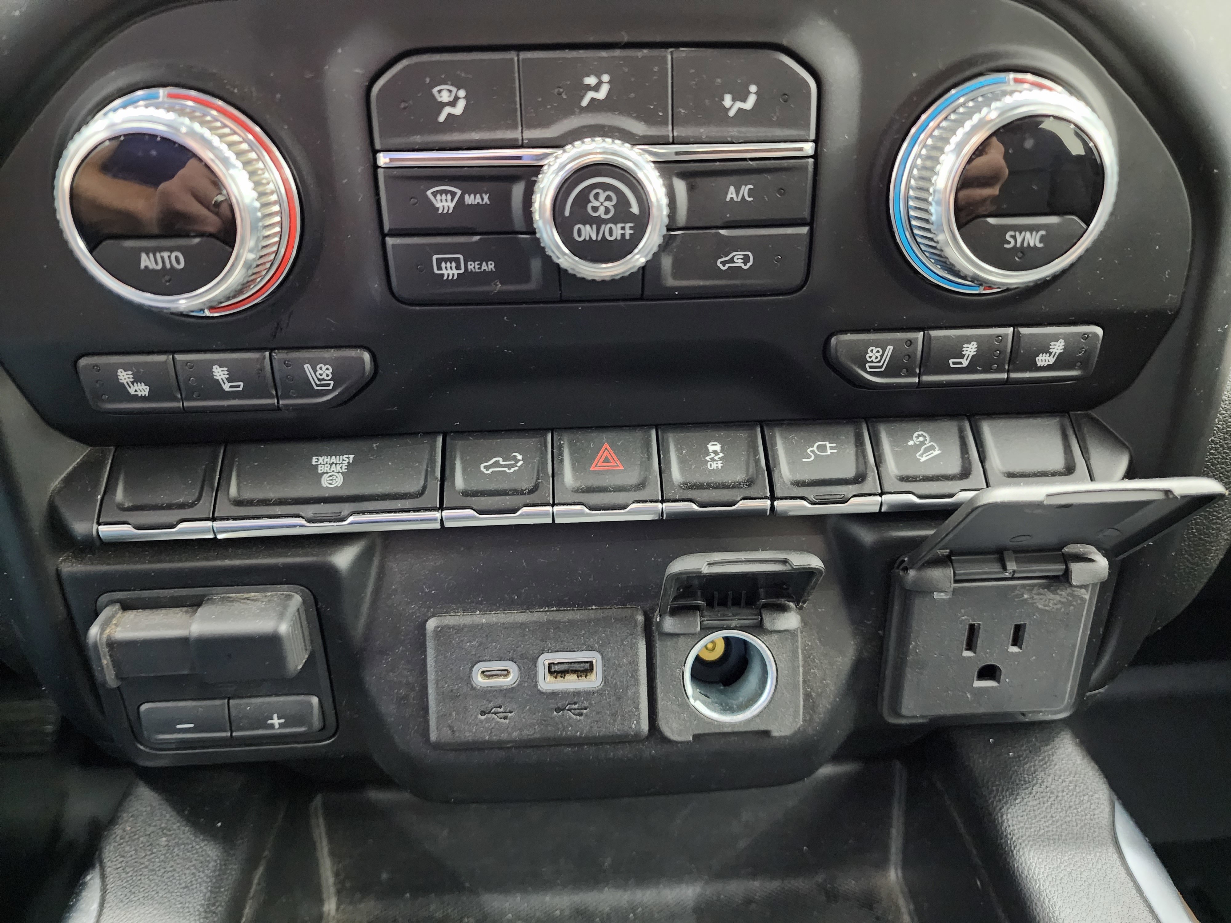 Used 2022 GMC Sierra 2500 SLT w/ SLT Convenience Package image 53