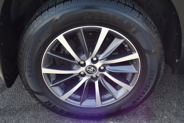 Used 2018 Toyota Highlander XLE w/ Protection Package #3 AWD/4WD image 49