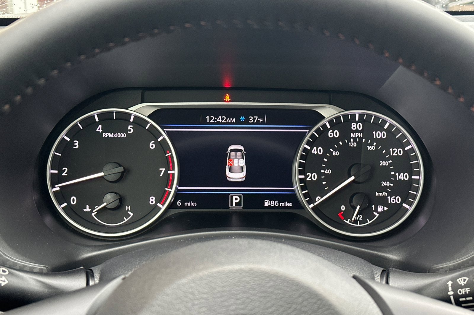 Used 2025 Nissan Sentra SR w/ SR Premium Package image 22