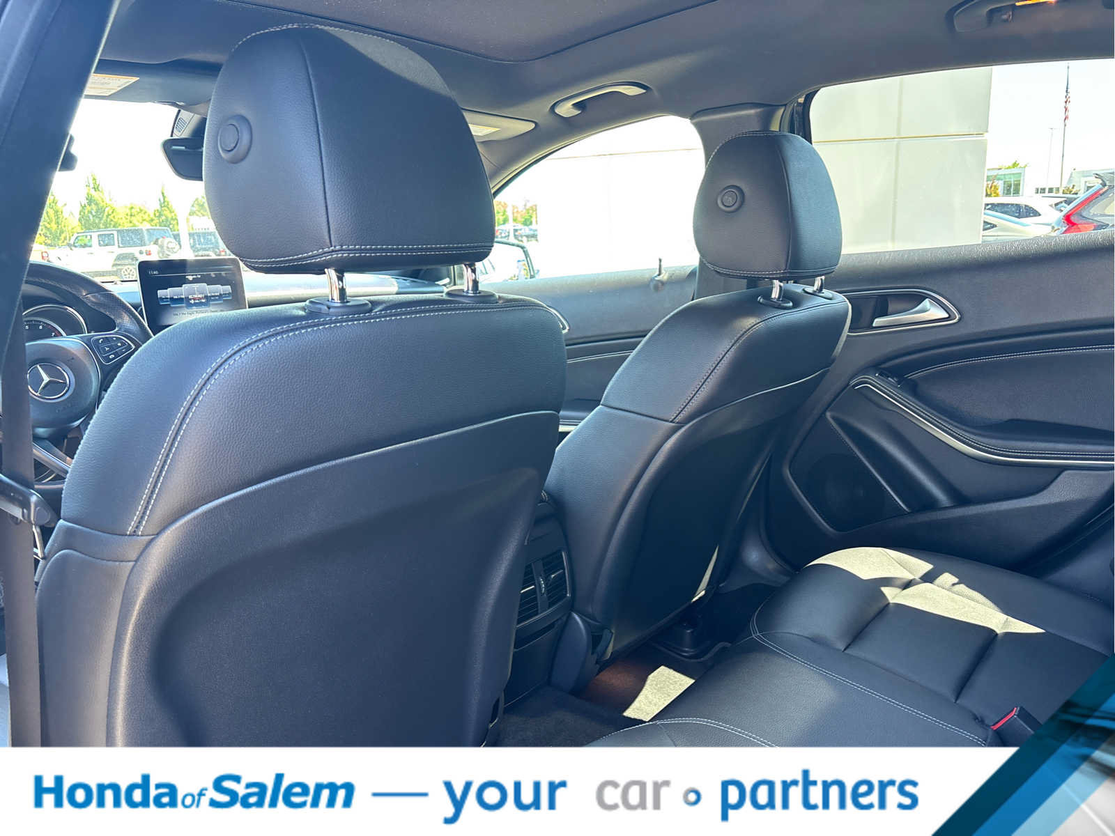 Used 2019 Mercedes-Benz GLA 250 4MATIC image 12