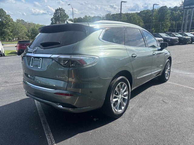 Used 2022 Buick Enclave Avenir w/ Trailering Package, 5000 lbs. FWD image 3