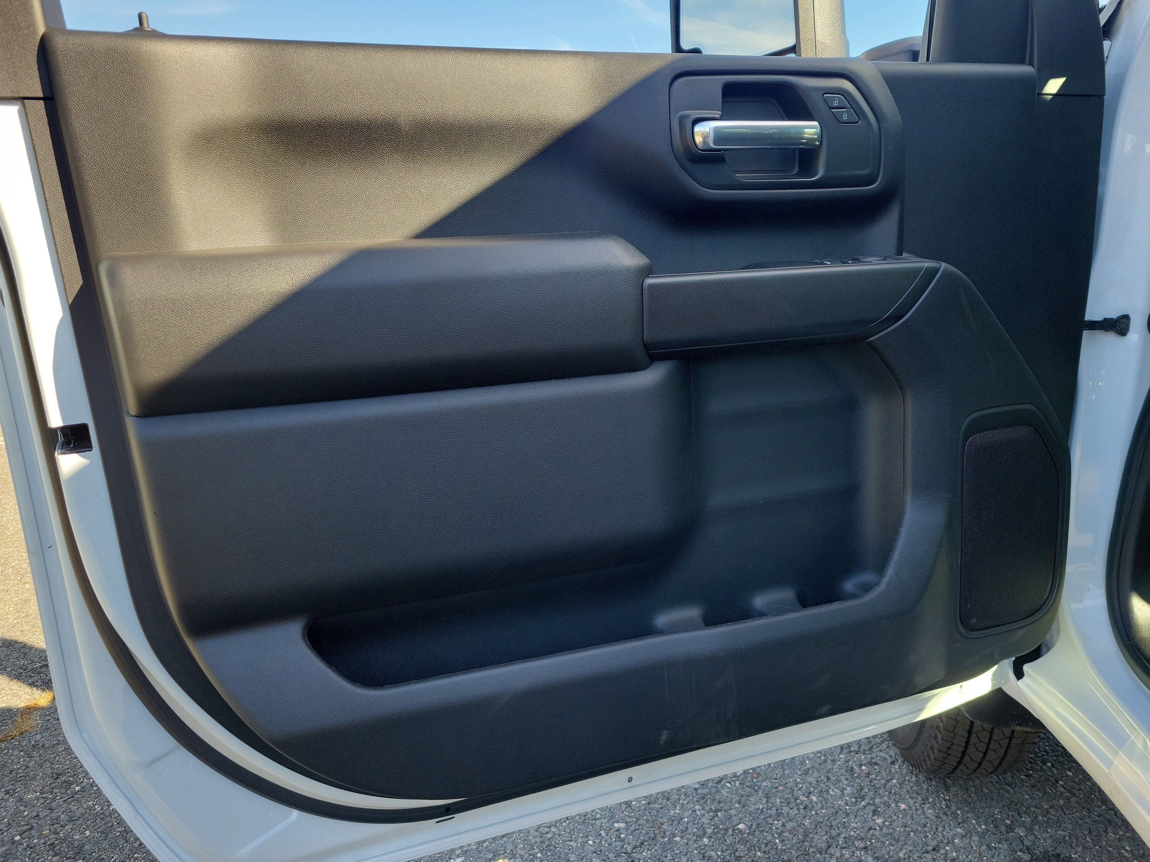 New 2025 GMC Sierra 3500 Pro w/ Convenience Package image 17