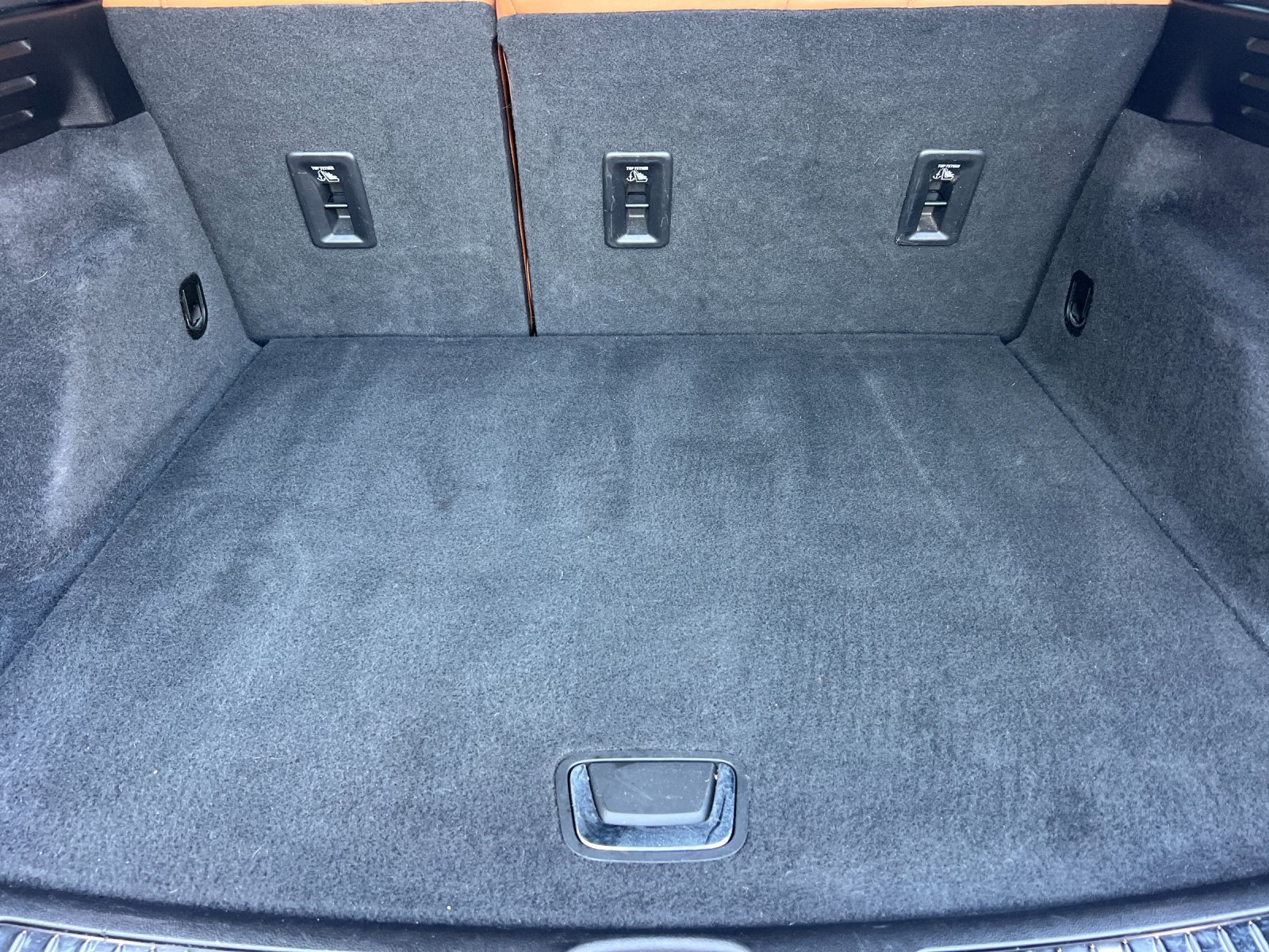 Used 2019 Cadillac XT4 Sport FWD image 15