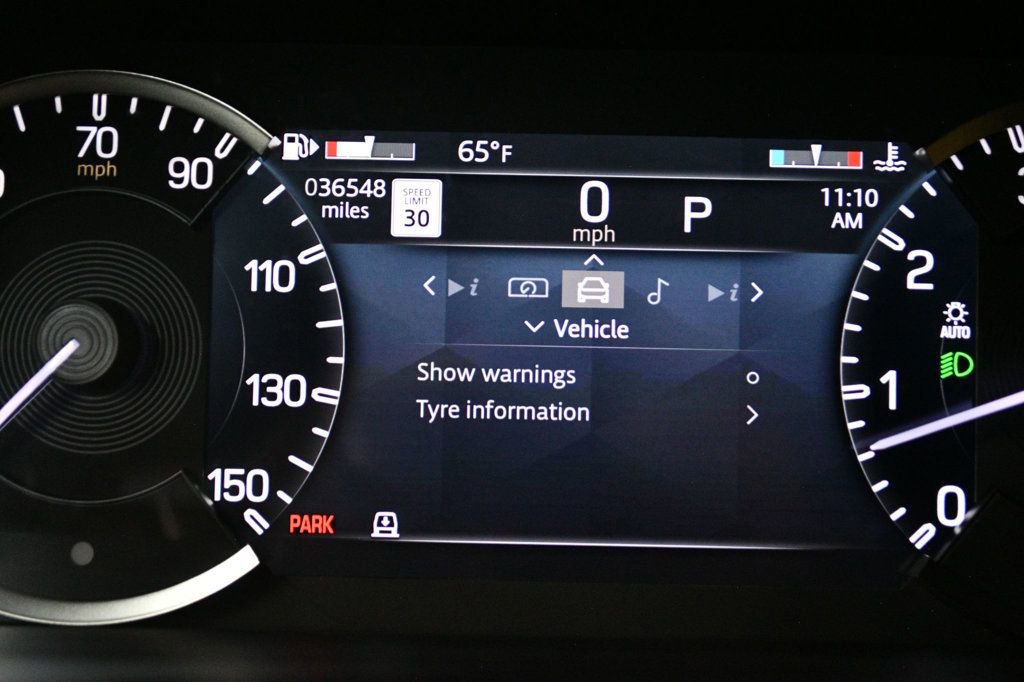 Used 2023 Land Rover Defender 110 X-Dynamic SE image 46