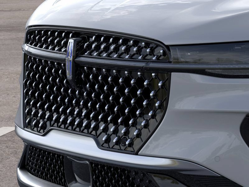 New 2026 Lincoln Nautilus Premier AWD/4WD image 17
