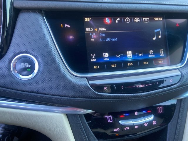 Used 2017 Cadillac XT5 FWD image 11