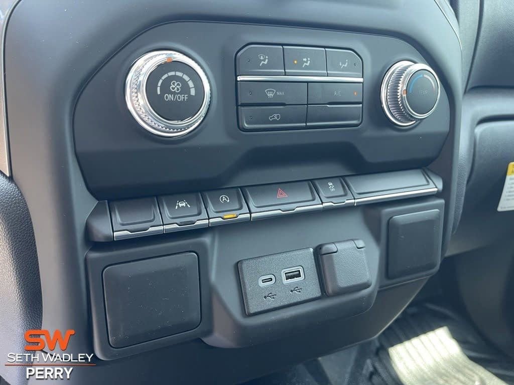 New 2025 GMC Sierra 1500 Pro AWD/4WD image 19