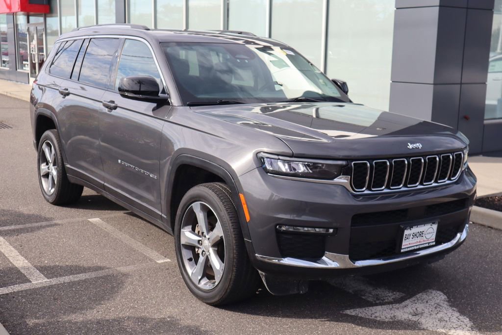 Used 2022 Jeep Grand Cherokee L Limited AWD/4WD image 3