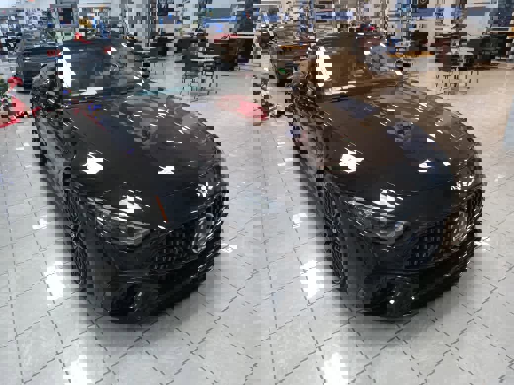 Used 2022 Mercedes-Benz SL 63 AMG 4MATIC image 1