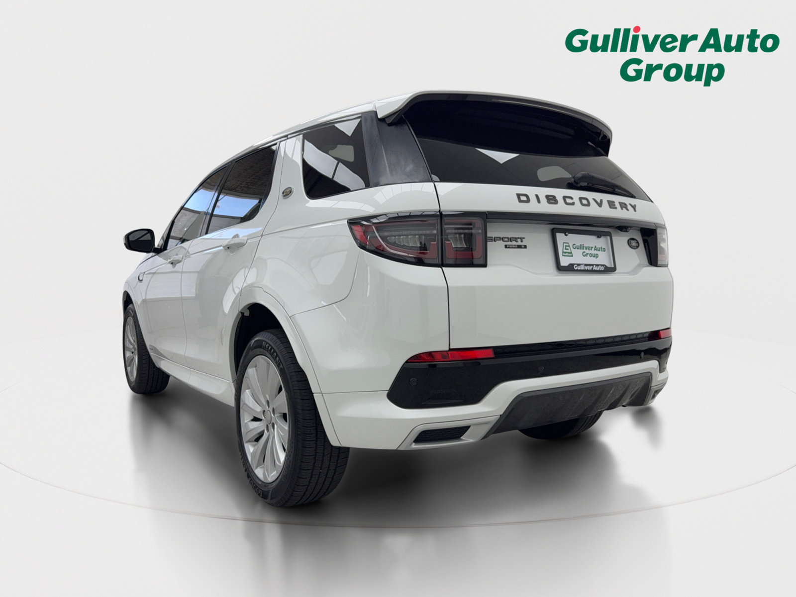 Used 2020 Land Rover Discovery Sport S R-Dynamic AWD/4WD image 5