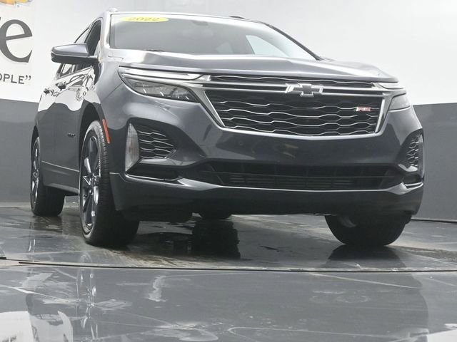 Used 2022 Chevrolet Equinox RS w/ RS Leather Package image 3