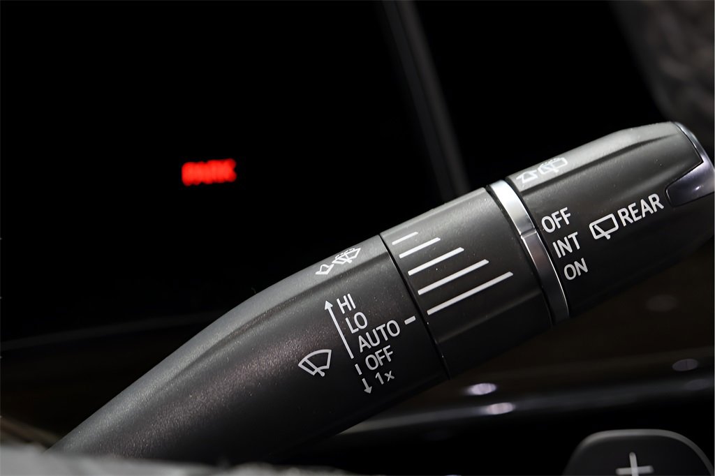 Used 2024 Cadillac Escalade ESV Sport Platinum w/ LPO, ONYX Package image 20