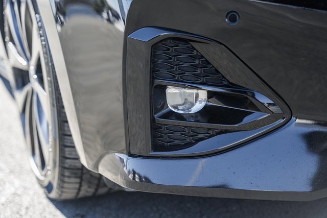 Used 2022 Nissan Maxima SR w/ Sport Mat Group image 13