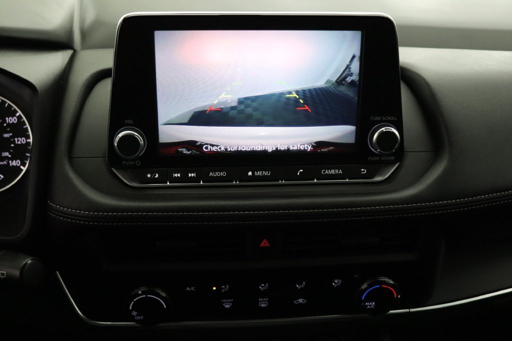 Used 2025 Nissan Rogue S AWD/4WD image 26