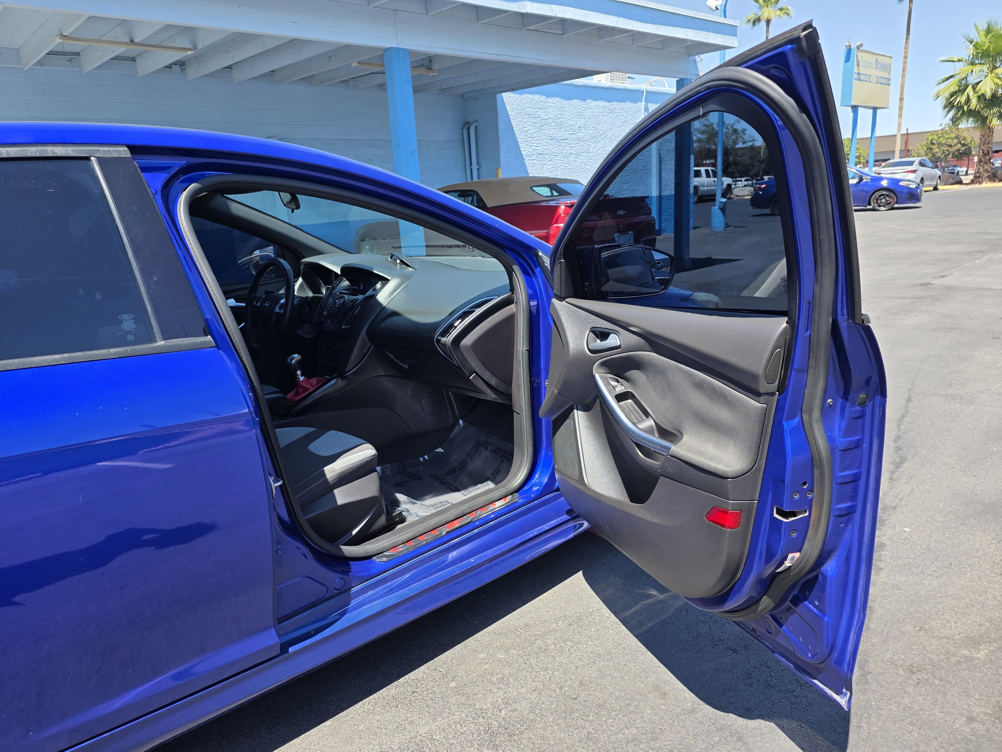 Used 2014 Ford Focus ST FWD image 12