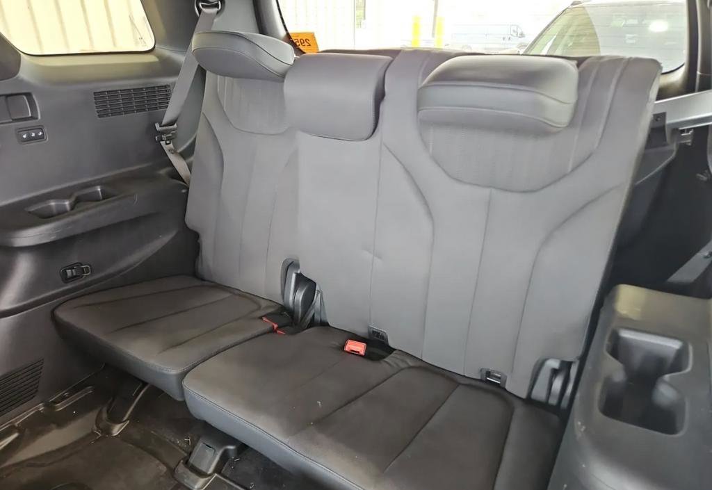 Used 2025 Hyundai Palisade Calligraphy AWD/4WD image 8