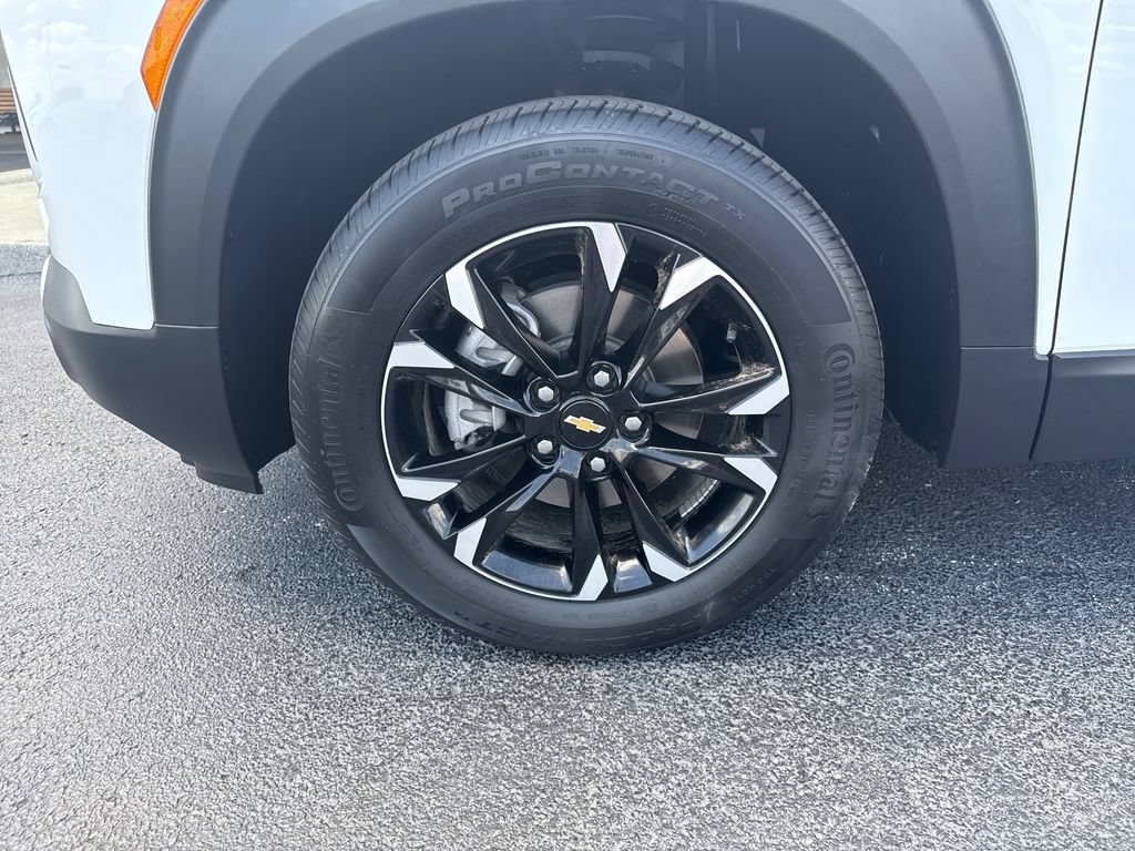 Used 2023 Chevrolet TrailBlazer LT w/ Convenience Package AWD/4WD image 30