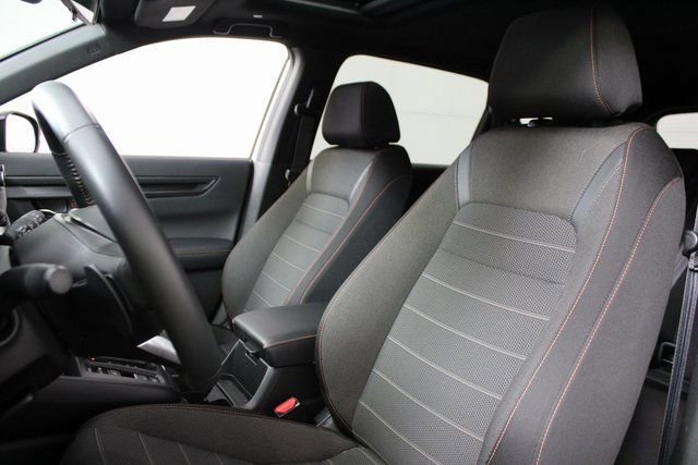 Used 2025 Honda CR-V Sport image 11