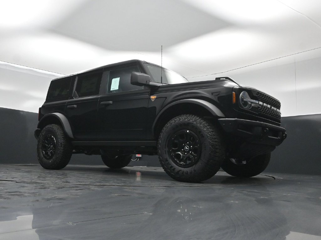 New 2026 Ford Bronco Badlands AWD/4WD image 3