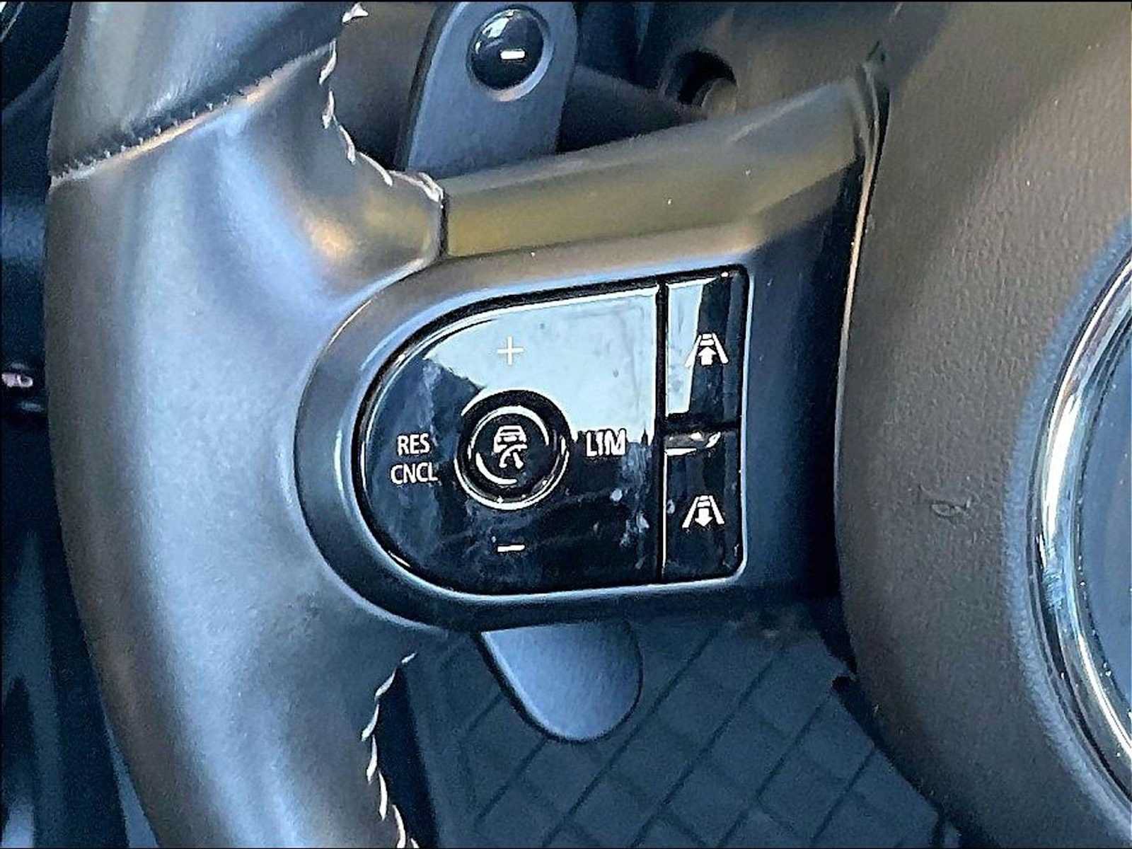 Used 2023 MINI Cooper John Cooper Works w/ Driver Assistance Package FWD image 19