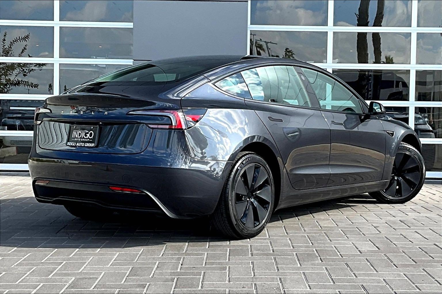 Used 2025 Tesla Model 3 Long Range image 12