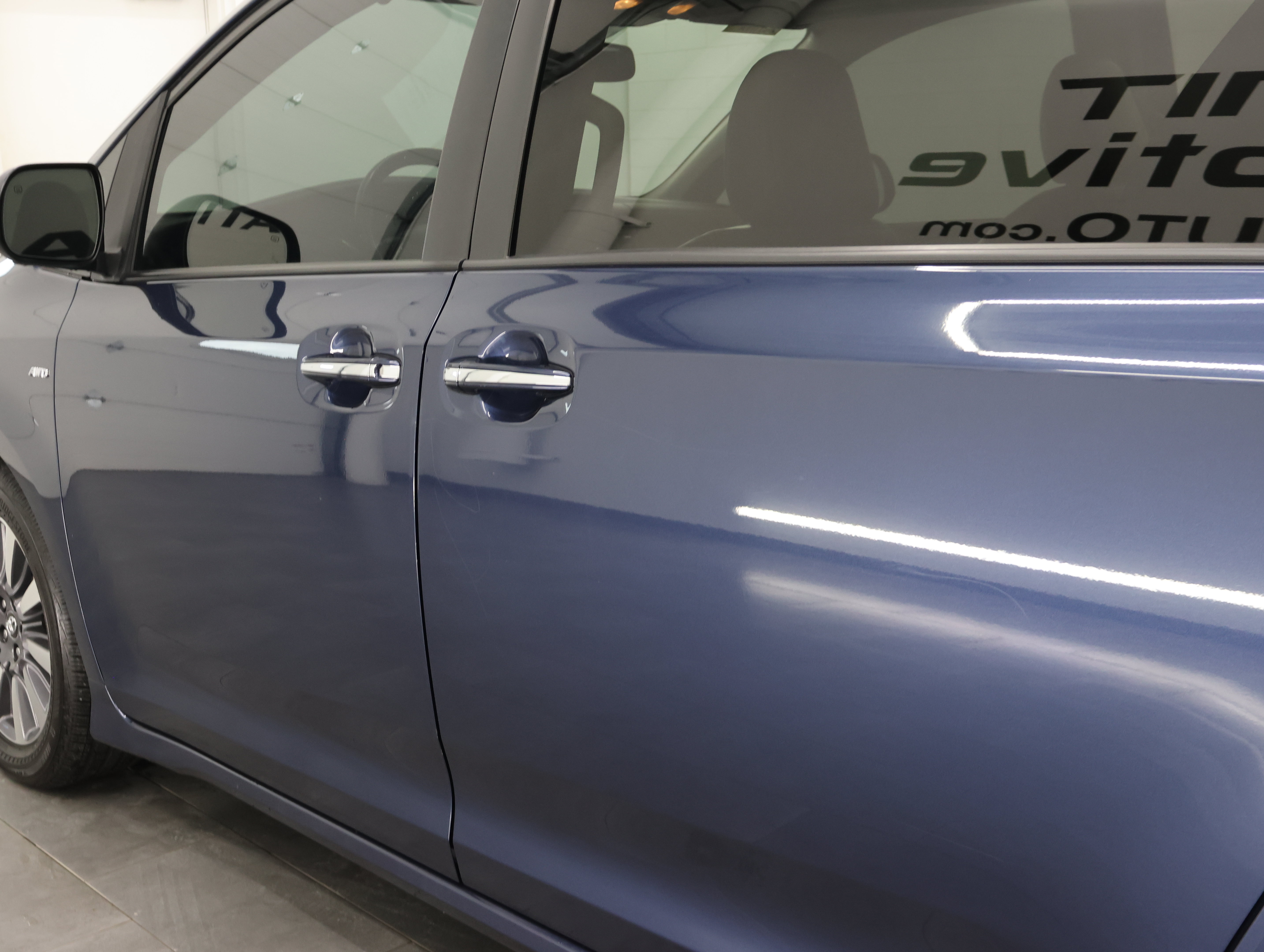 Used 2018 Toyota Sienna Limited Premium AWD/4WD image 36