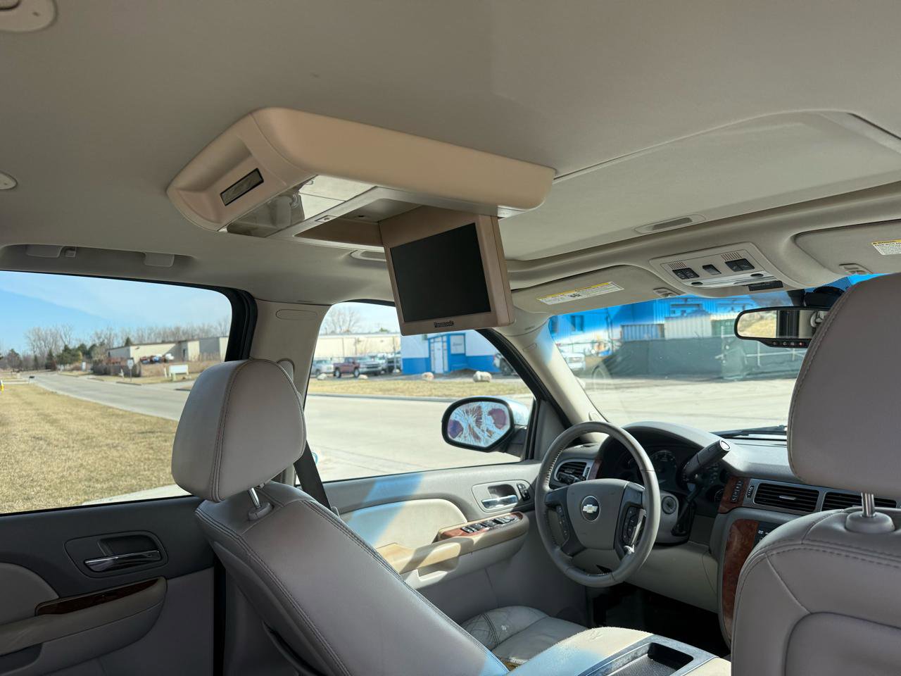 Used 2007 Chevrolet Suburban LT w/ LT Preferred Equipment Group image 23