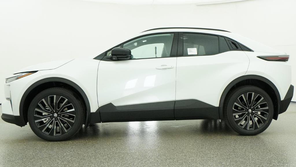 New 2026 Toyota C-HR AWD/4WD image 22