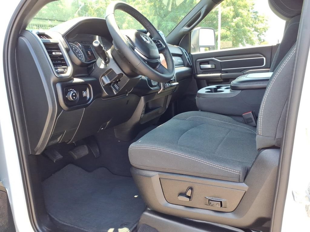 Certified 2026 RAM 2500 Big Horn AWD/4WD image 10