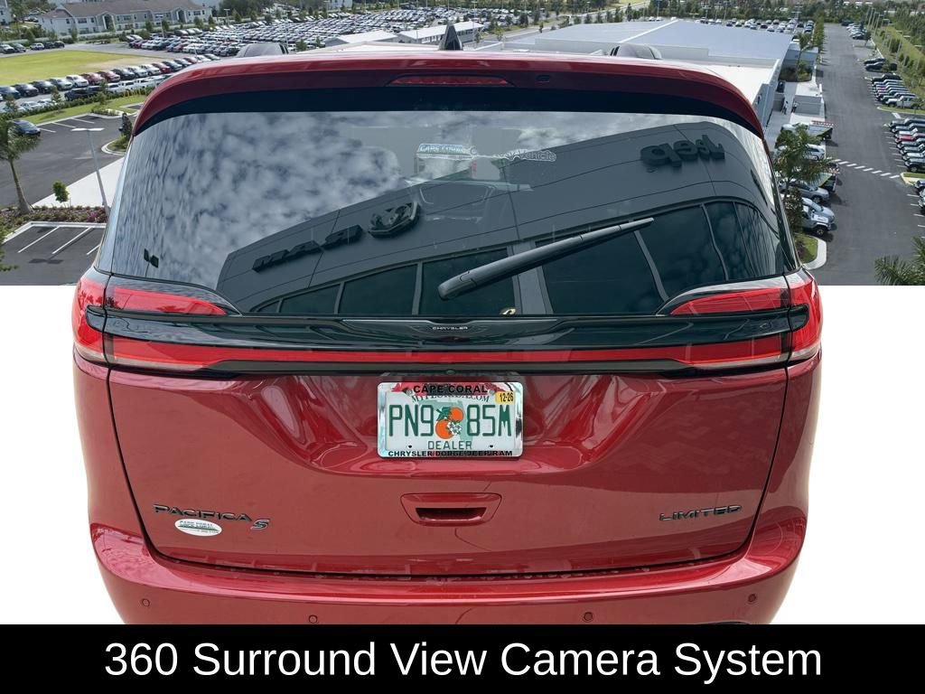 Certified 2025 Chrysler Pacifica Limited image 5