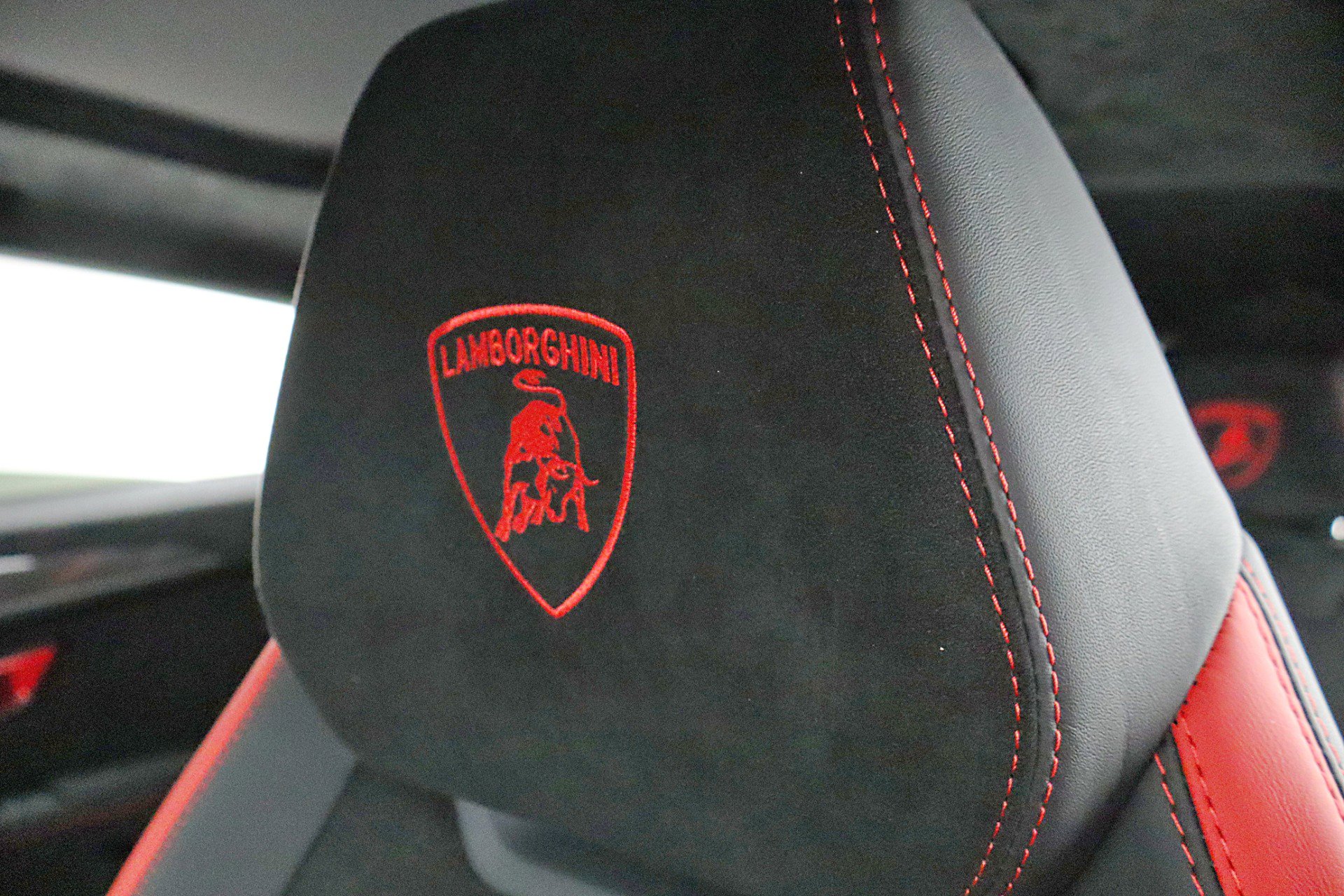 Used 2024 Lamborghini Urus Performante image 40