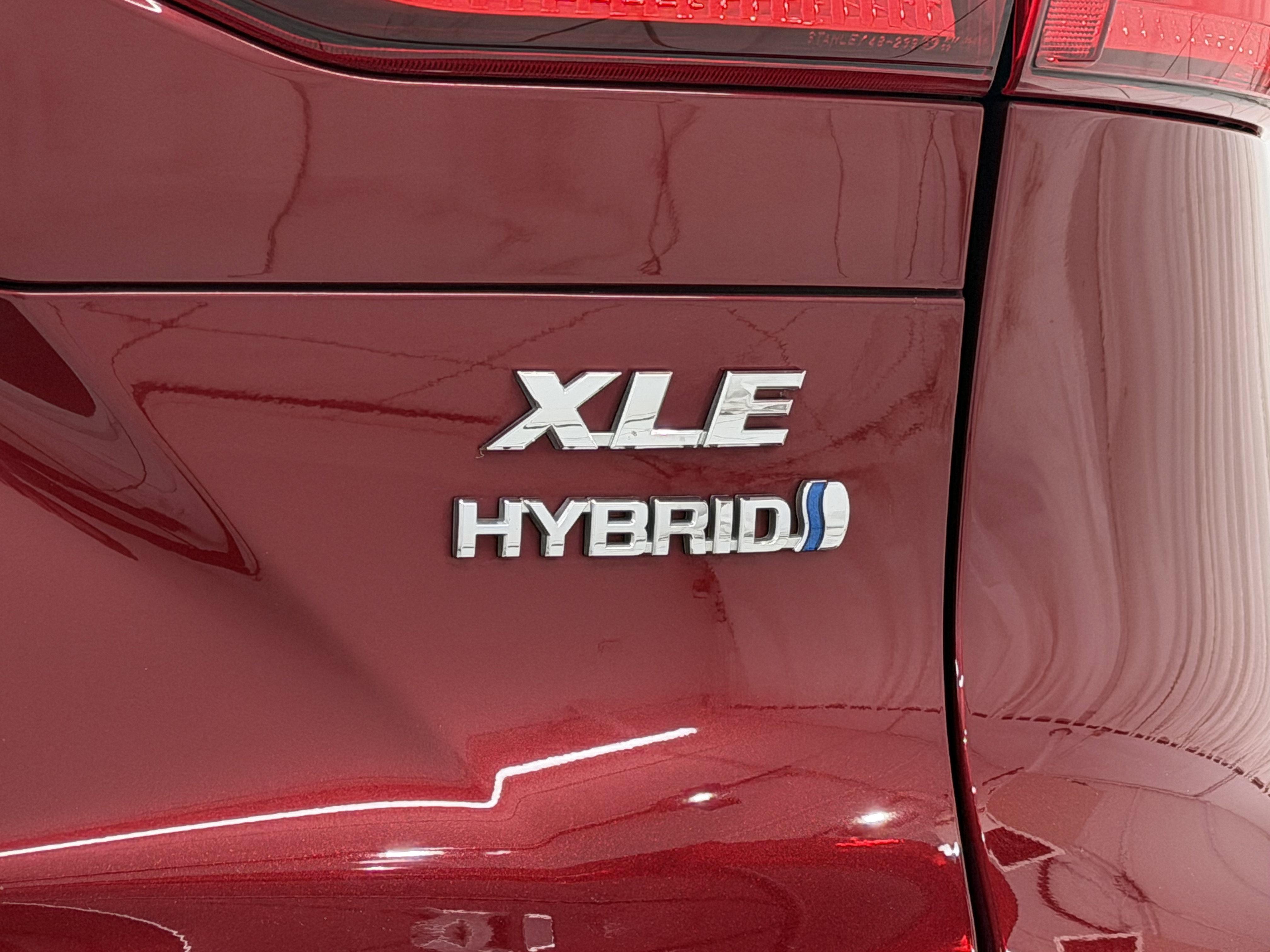 Used 2021 Toyota Venza XLE w/ Softex Package image 53