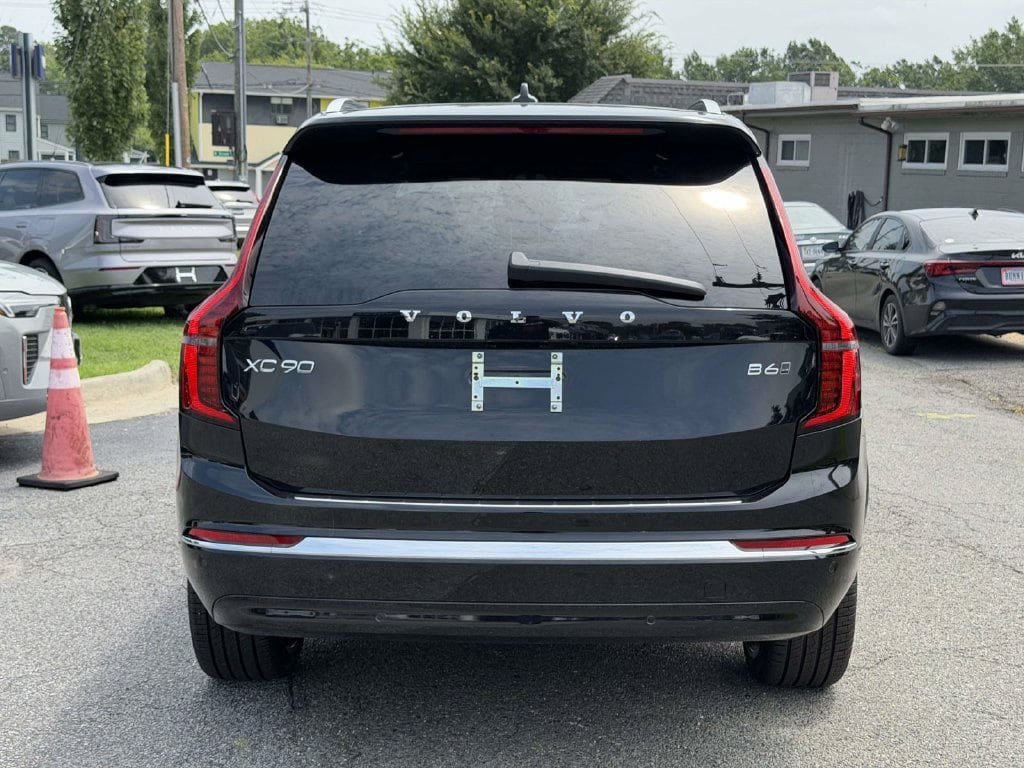 New 2026 Volvo XC90 B6 Plus w/ Protection Package Premier AWD/4WD image 20