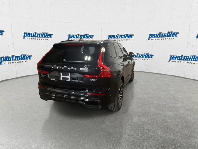 Used 2024 Volvo XC60 B5 Plus AWD/4WD image 9