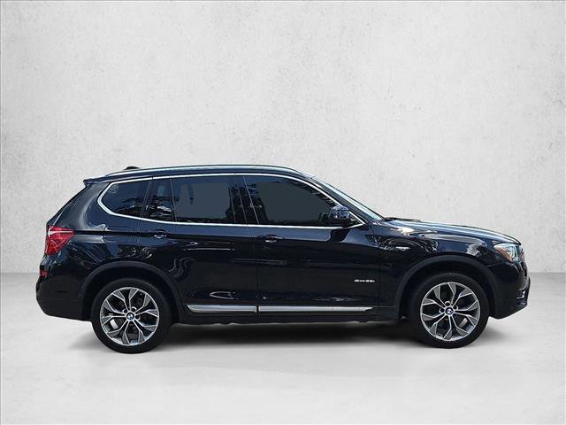 Used 2017 BMW X3 sDrive28i image 4