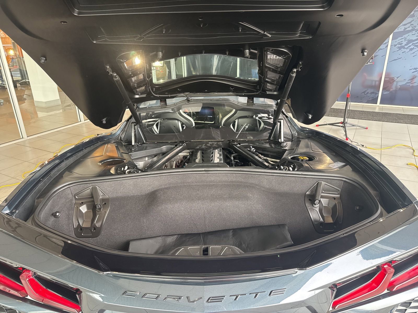 Used 2021 Chevrolet Corvette Stingray Coupe w/ 1LT image 13